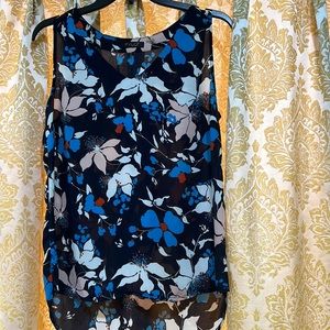 Fylo lightly worn polyester sleeveless shirt